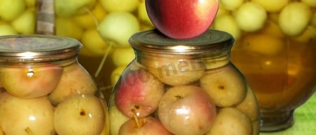 Компот из целых яблок