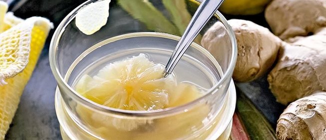 Компот из ревеня с имбирем