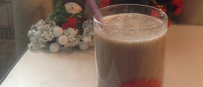 Шоколадный смузи на основе овсяного молока