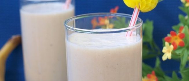 Молочный банановый коктейль