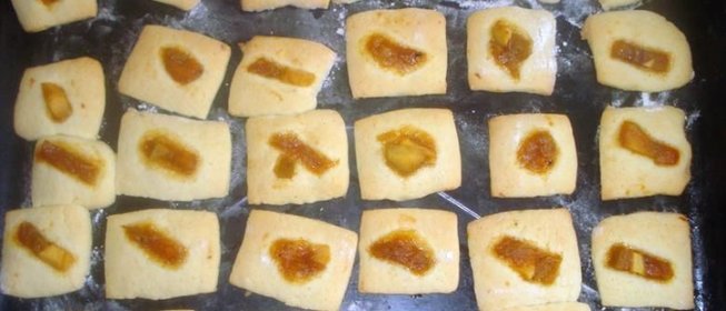 Песочное печенье с вареньем