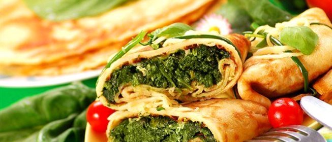 Блинчики со шпинатом и четырьмя сырами