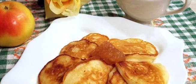 Оладьи с яблоками