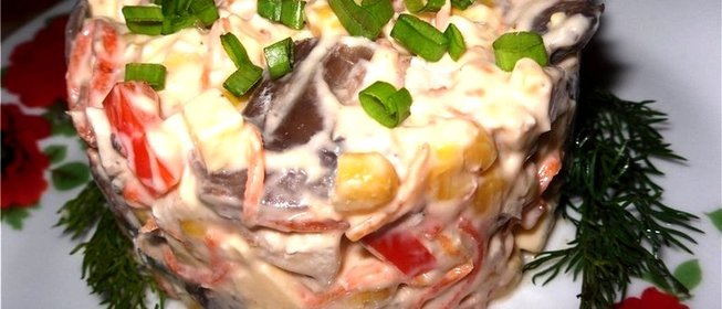 Салат с курицей и шампиньонами