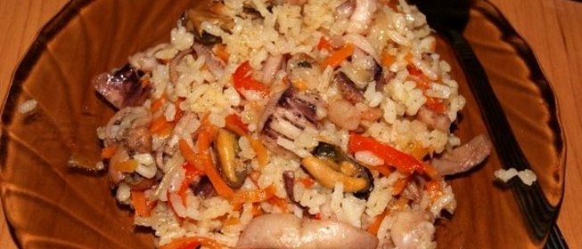 Плов из морского коктейля