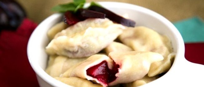 Вареники со сливами