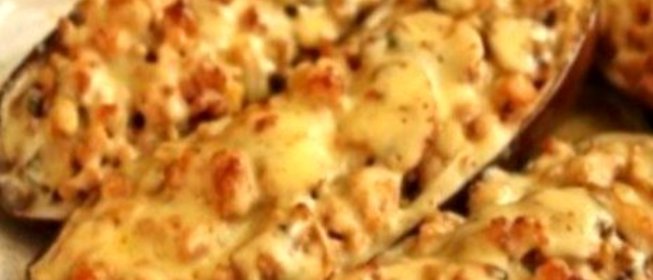 Баклажаны, фаршированные грибами и фаршем