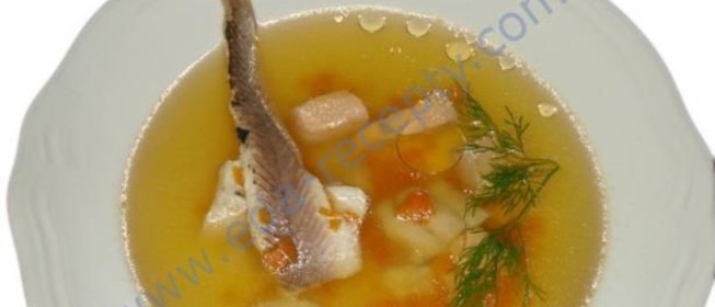 Уха из стерляди с речной рыбой