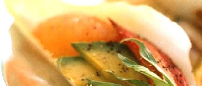 Эндивий с омаром и грейпфрутом