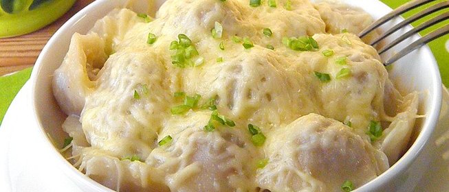 Пельмени с сыром в духовке