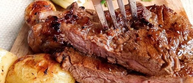 Говядина в духовке в рукаве