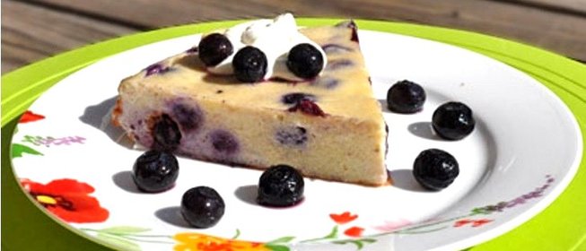 Творожная запеканка с черникой