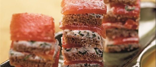 Закуска из копченого лосося