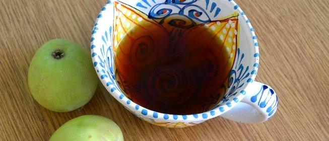 Чай с яблоком и корицей