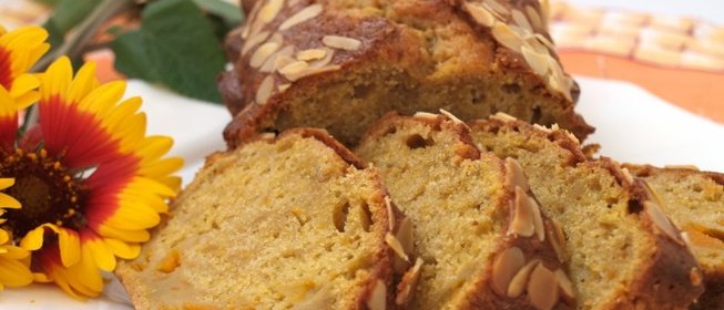 Тыквенный кекс с ликёром и миндалём