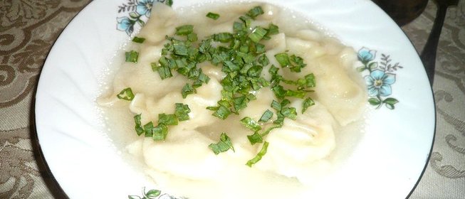 Пельмени с куриной грудкой и кабачком