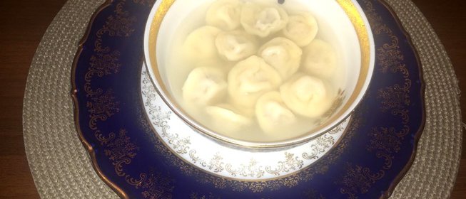 Домашние пельмени из говяжьего и куриного фарша