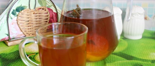 Холодный чай с мятой, имбирем и лимоном