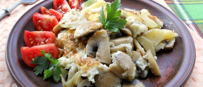 Омлет с картофелем и шампиньонами