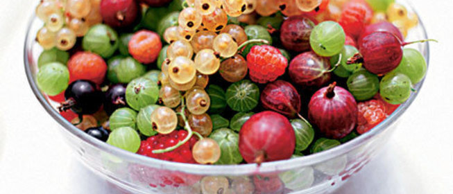 Морс ягодный (клюква, брусника, красная смородина, клубника, земляника, черника, малина)