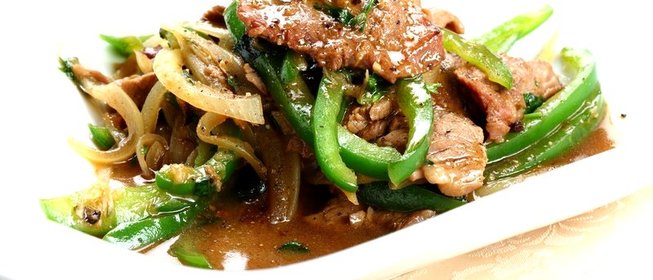 Говядина по‑сычуаньски с зеленым перцем