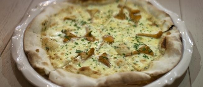 Пицца с лисичками