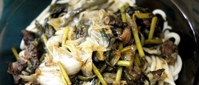 Лагман с квашеной капустой