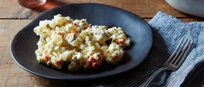 Столичный салат с курицей