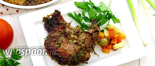 Свинина в духовке, в маринаде из белой смородины