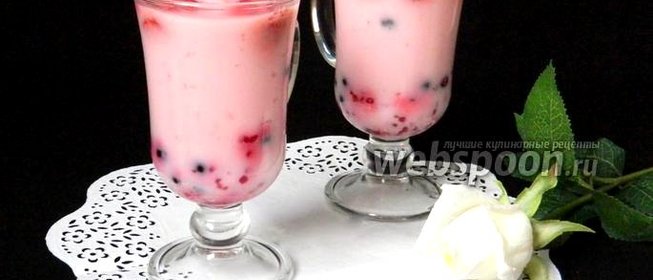 Йогуртовое желе с ягодами