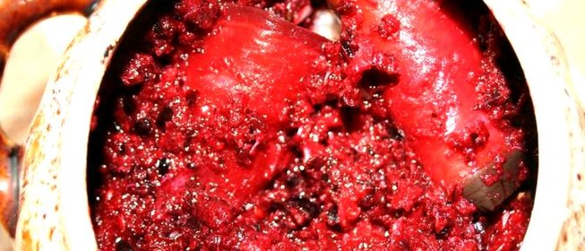 Говядина, тушеная с баклажанами в горшочках