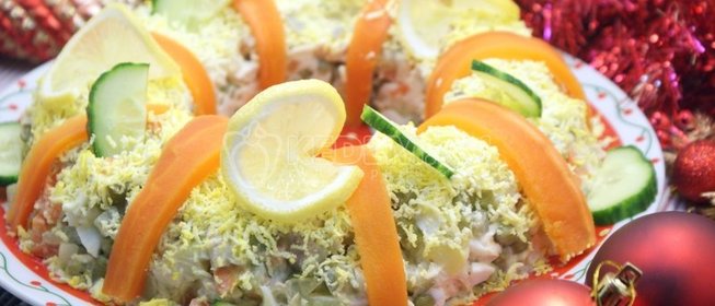 Салат с курицей «Праздничное оливье»