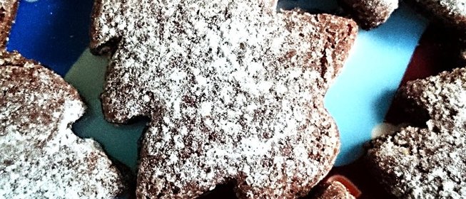 Корично-шоколадное новогоднее печенье