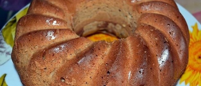 Шарлотка с вареньем