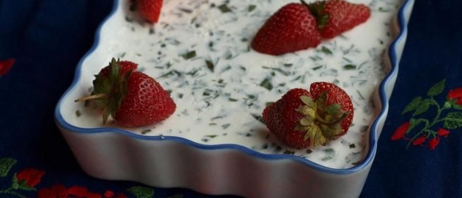 Желе из мацуна с тархуном