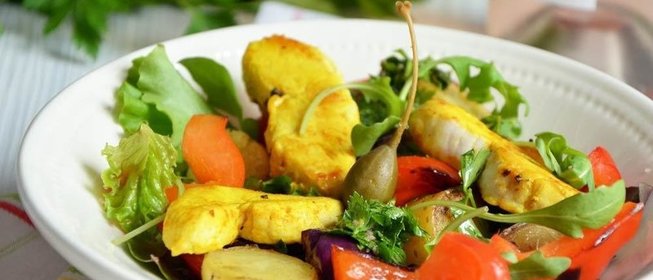 Салат с курицей и картофелем