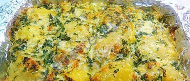 Картофель под сырным соусом