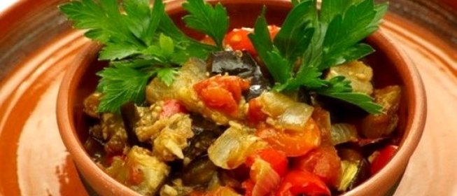 Свинина с баклажанами и кабачками