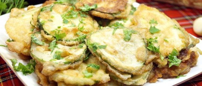 Кабачки в кляре на сковороде
