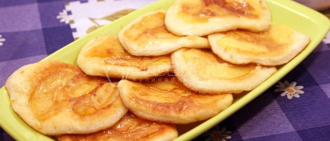 Оладьи с яблоками