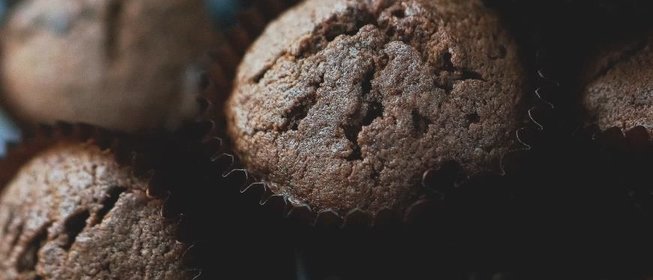 Кексы с шоколадом и красным вином