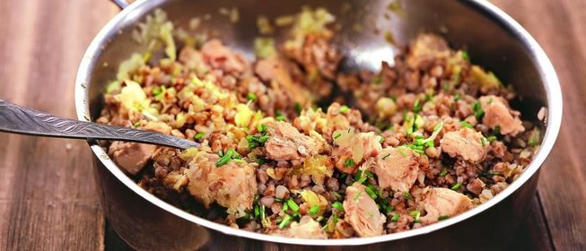 Гречка с лососем