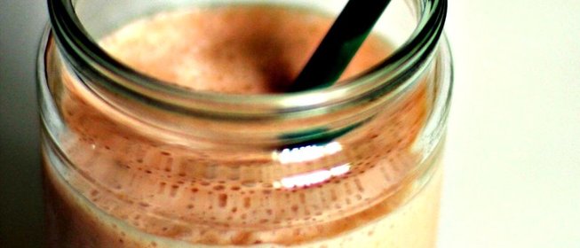 Бананово-клубничный смузи