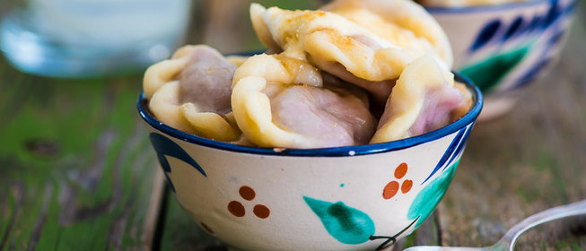 Вареники с вишней и клубникой