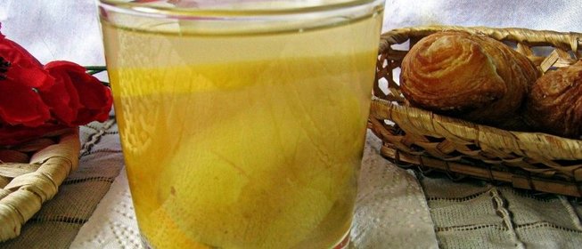 Грушевый компот с персиками и лимоном