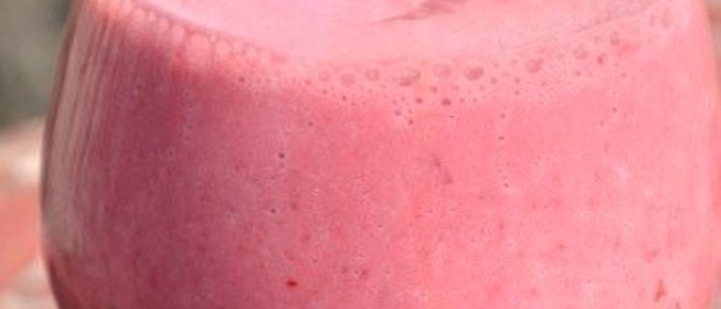 Вишнево-банановый смузи