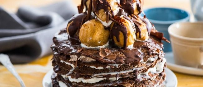 Блинный торт с творогом и сгущенкой