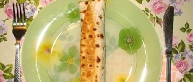 Сосиски в лаваше жареные