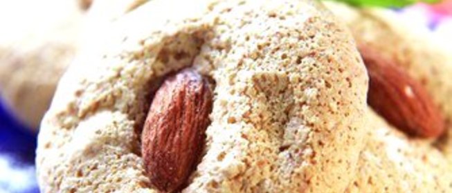 Рождественское печенье с корицей и миндалем