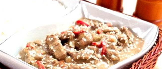 Говядина, тушенная в кокосовом молоке